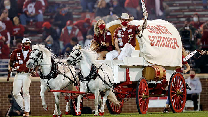 ty-russell---ou-athletics---soonerschooner_oklahoma_oklahomastate_112120