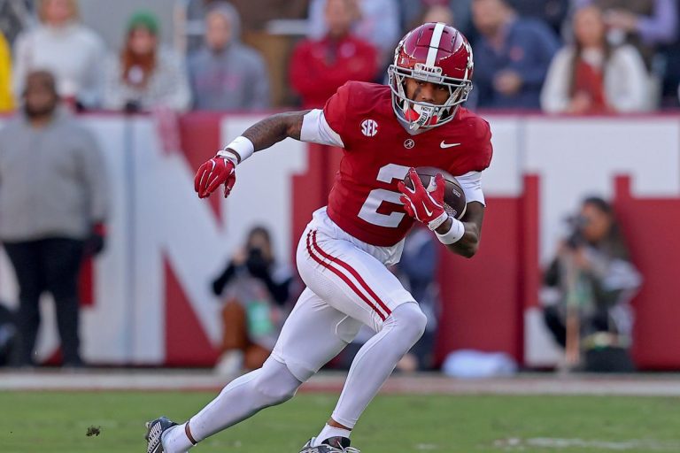 alma-mater_54239037763_o-South-Carolina-Gamecocks-football-vs-Illinois-Citrus-Bowl-Dec-31-2024-Credit-CJ-Driggers-GamecockCentral-e1735775794125